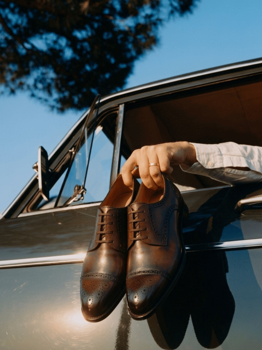 Derby Coffee Brogue thumbnail 3